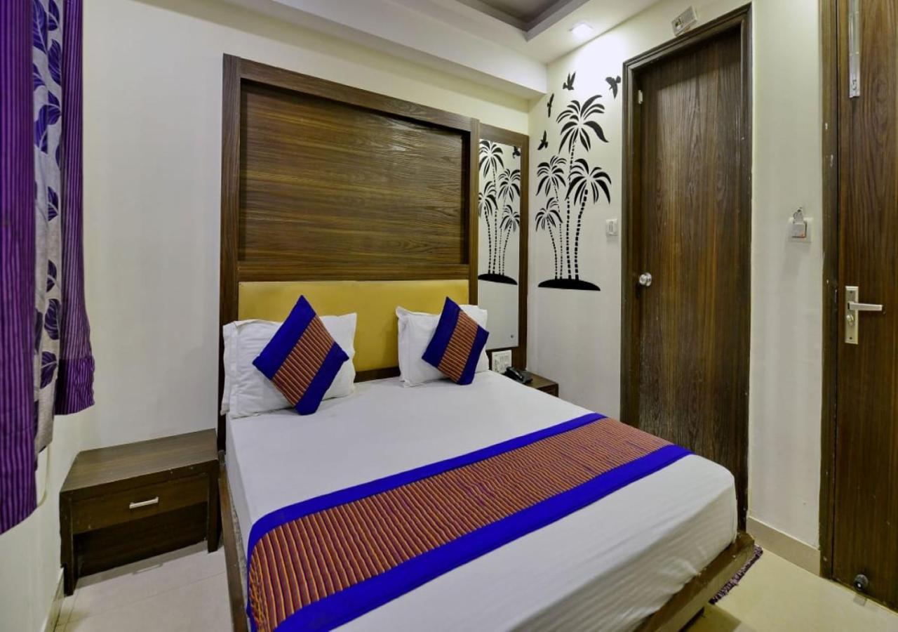 Hotel Perfect Spot- Main Bazar - Walking Metro Station Nueva Delhi Exterior foto